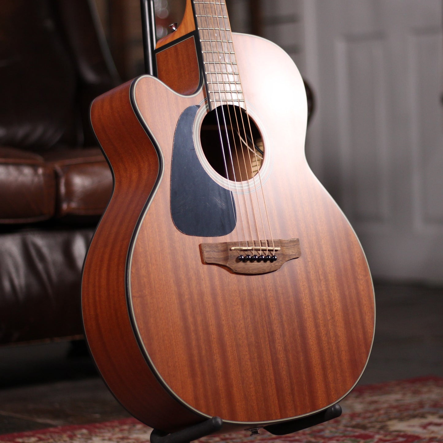 Takamine GN11MCE-LH-NS