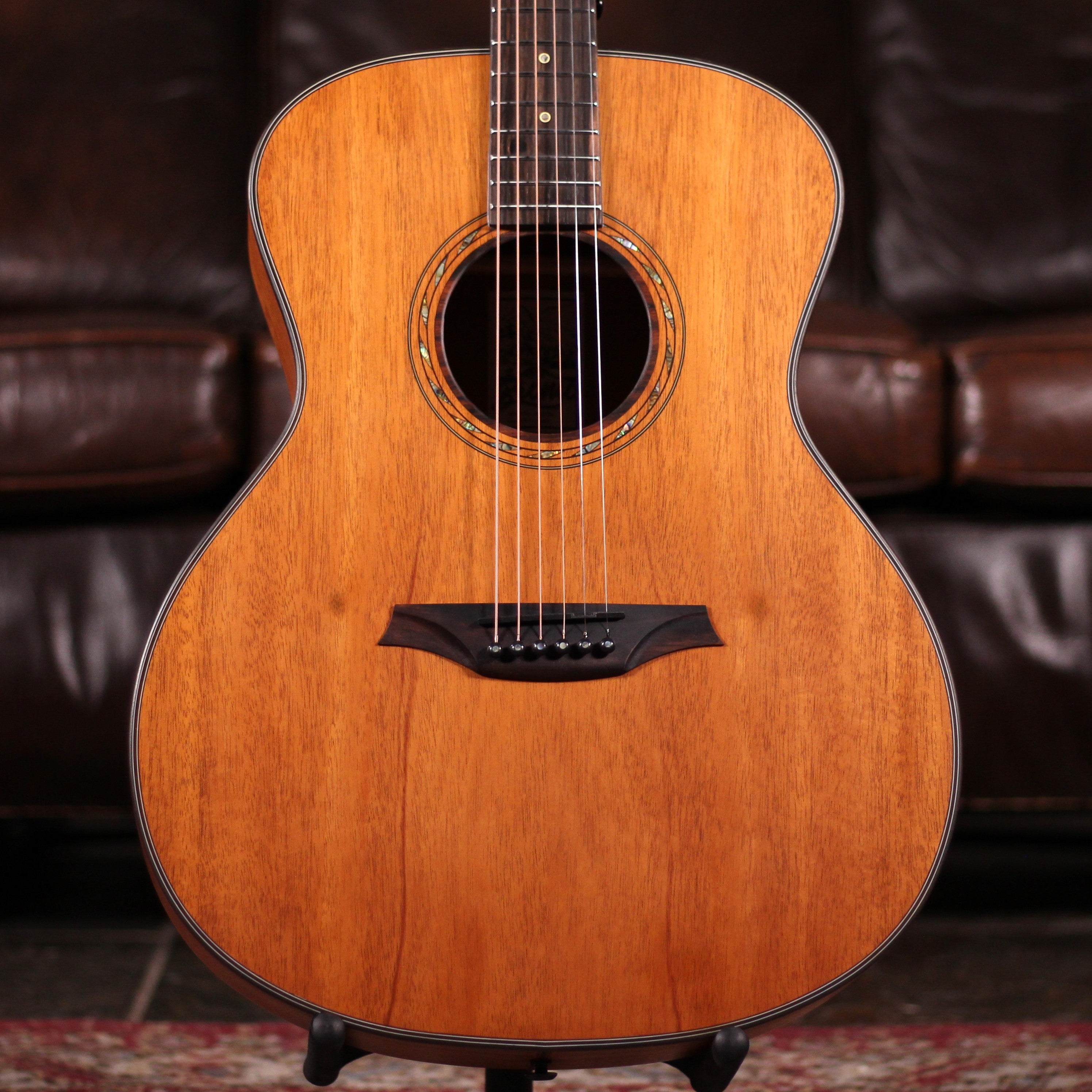Bromo BAT2M | General Derby | Foulds Guitars