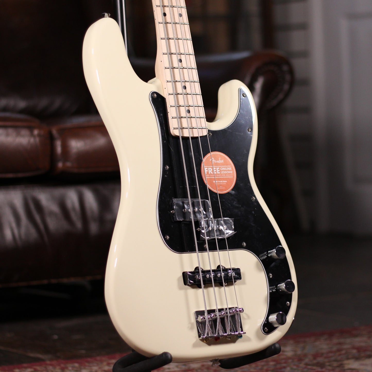 Squier Affinity PJ Bass - Olympic White