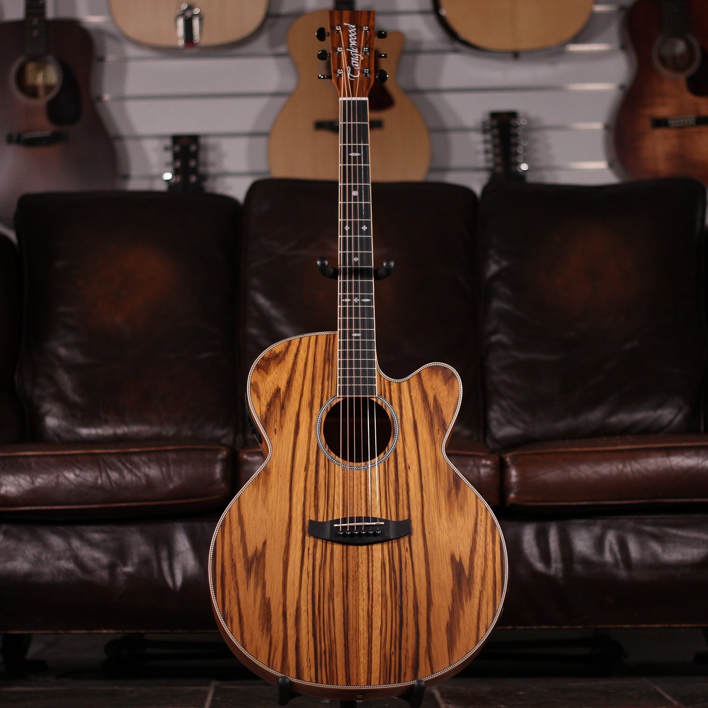 Tanglewood TRU7CEAZ Jumbo