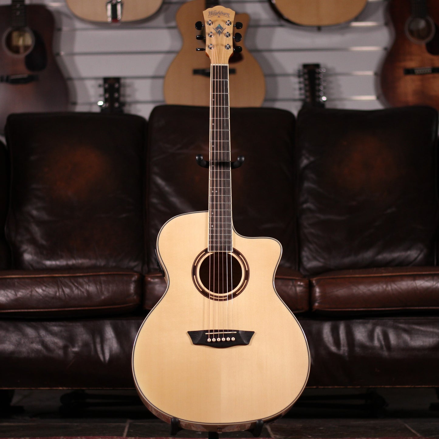 Washburn AG40CE