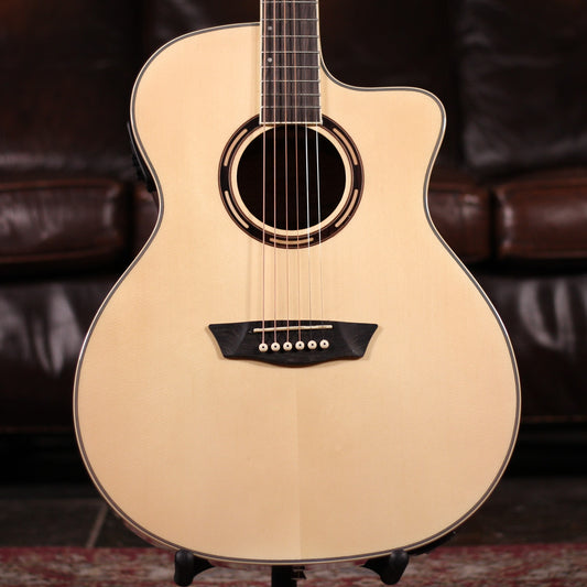 Washburn AG70CE