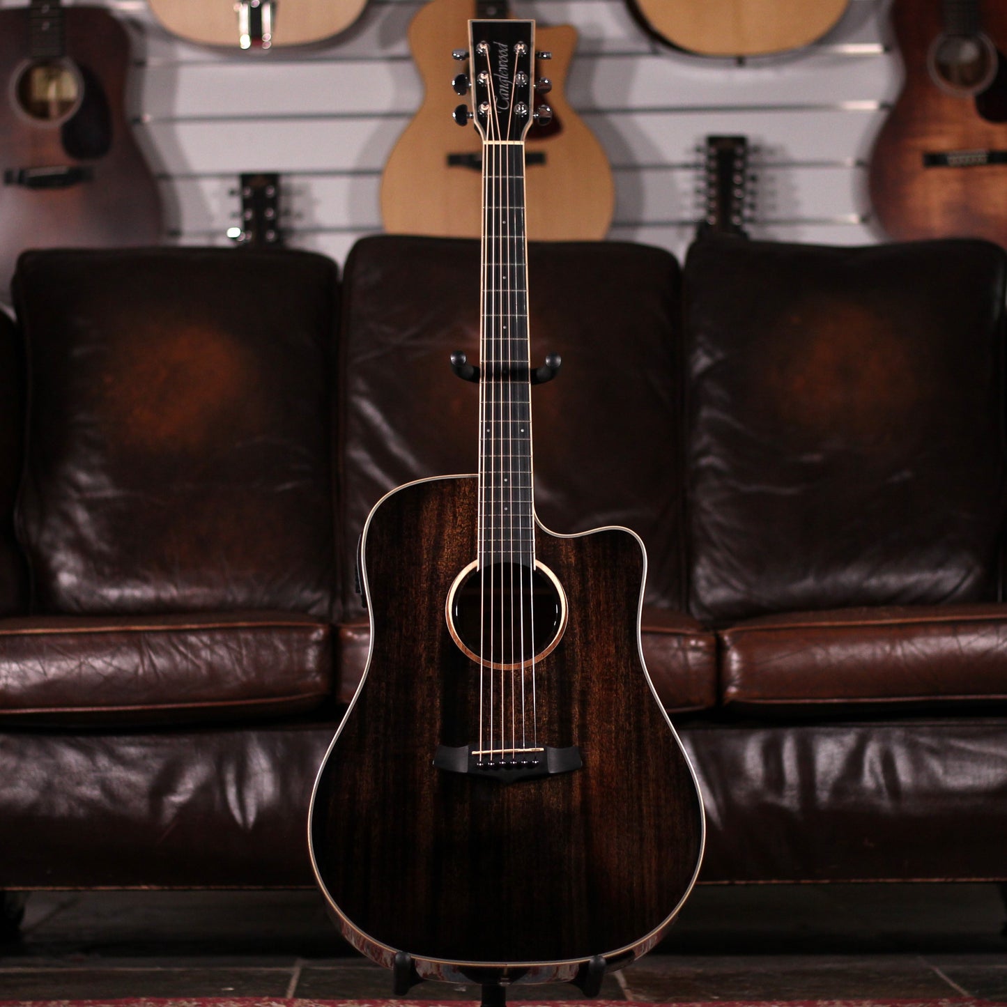 Tanglewood TW5CEBS Dreadnaught Cutaway Electro