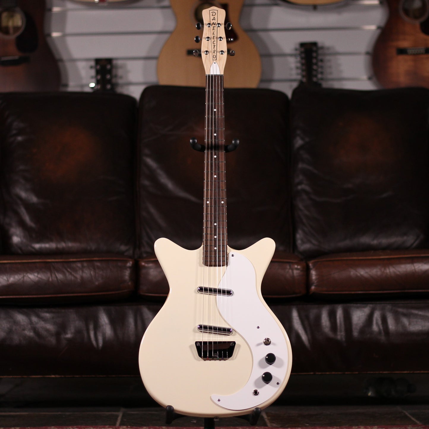 Danelectro Stock 59 - Vintage Cream