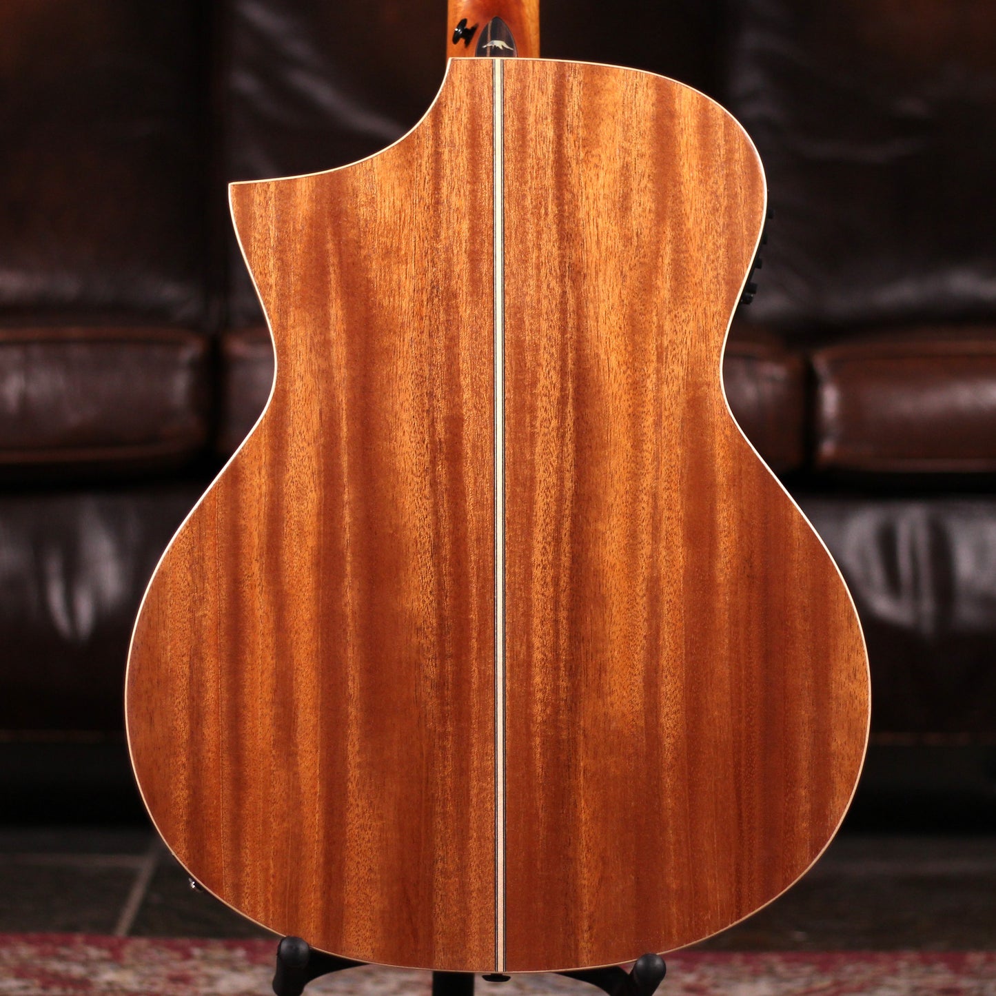 Bromo Tahoma Electro Acoustic Hillside Cutaway BAT4CE
