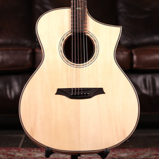 Bromo Tahoma Electro Acoustic Hillside Cutaway BAT4CE