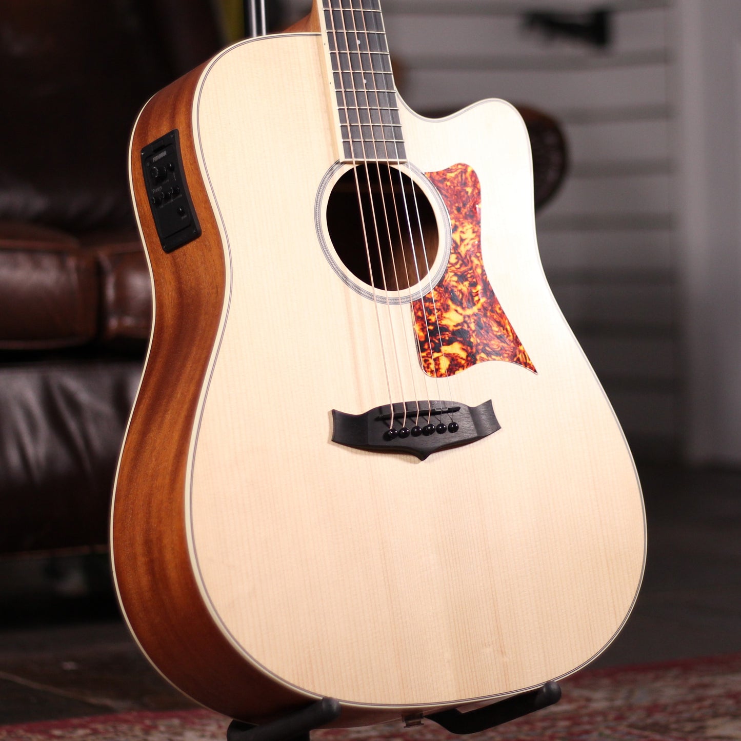 Tanglewood T15 LTD