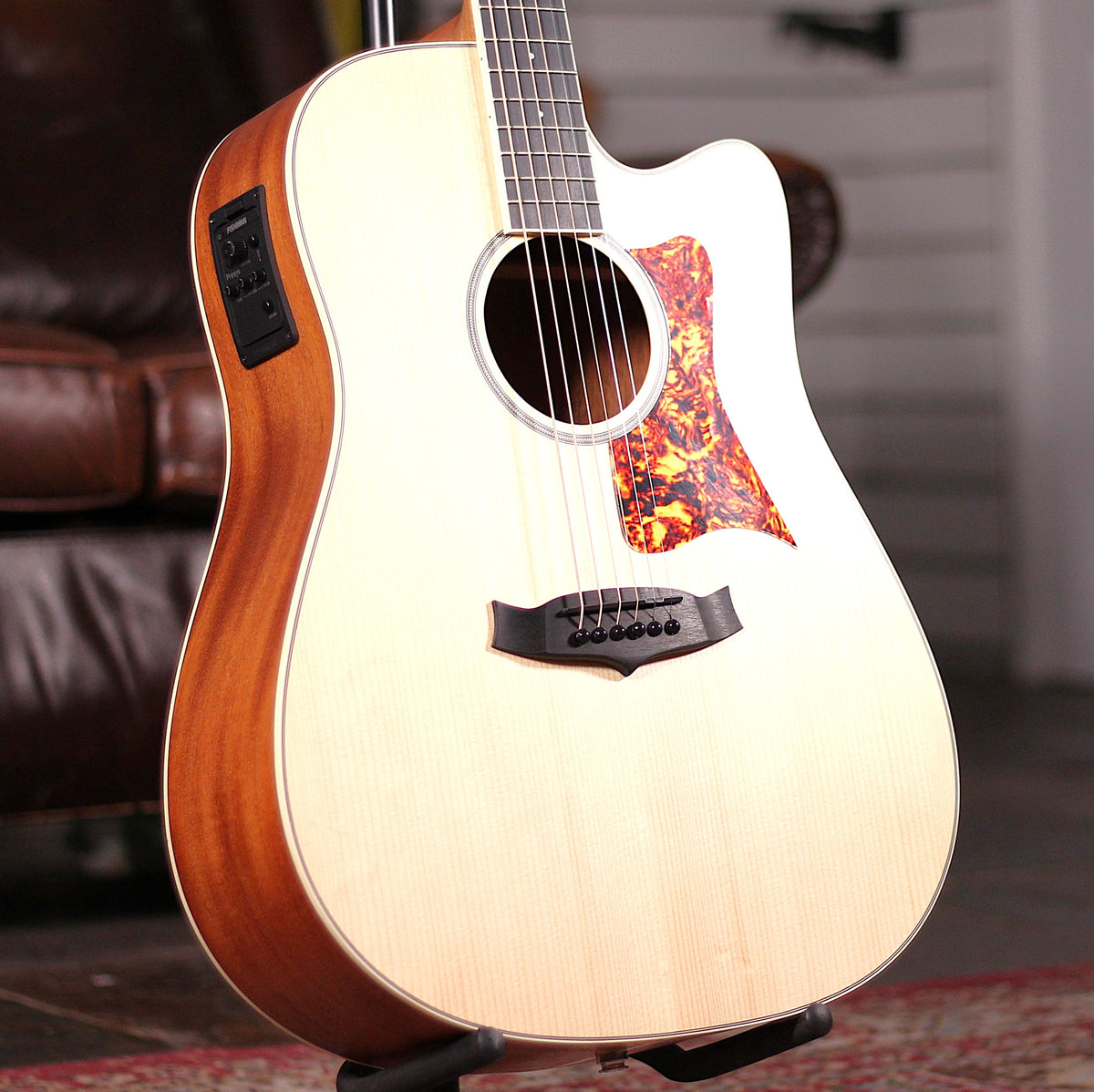 Tanglewood T15 LTD