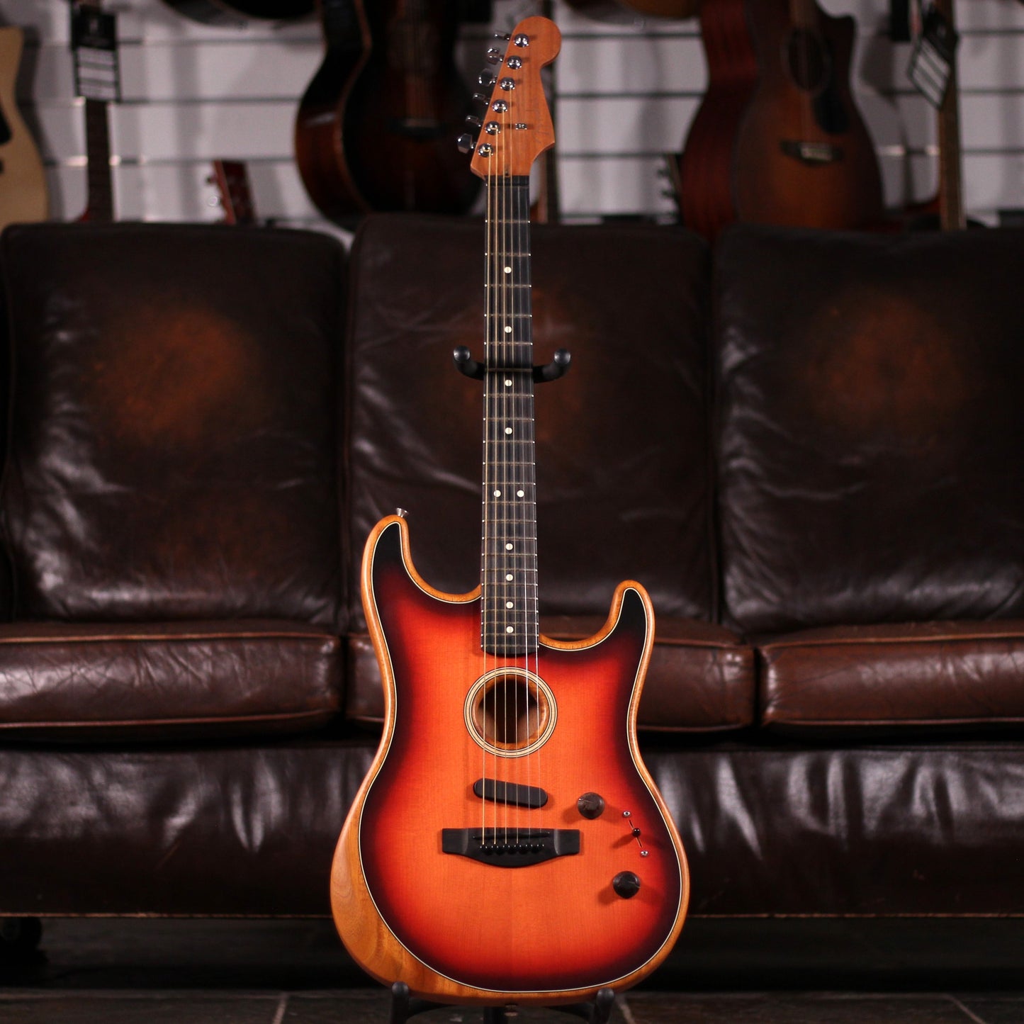 USED - USA Fender Acoustasonic Stratocaster - Sunburst