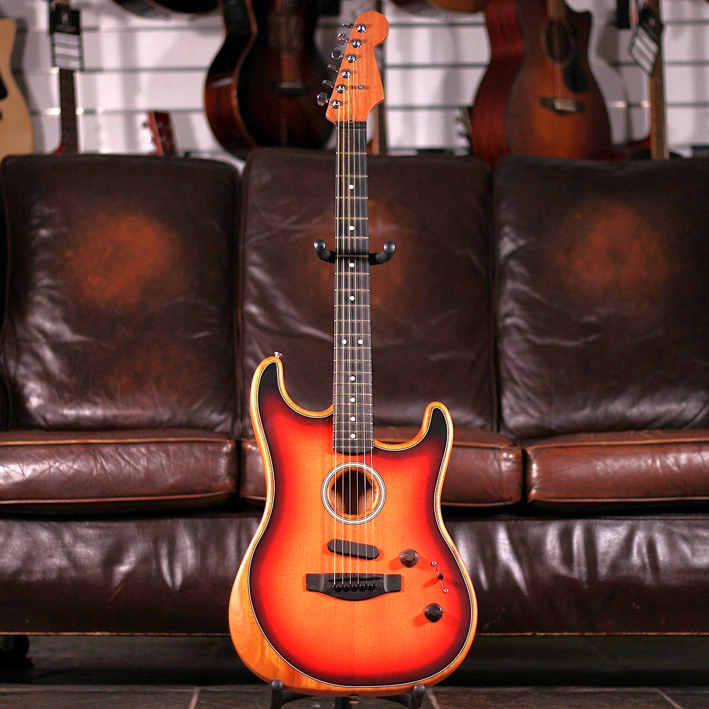 USED - USA Fender Acoustasonic Stratocaster - Sunburst