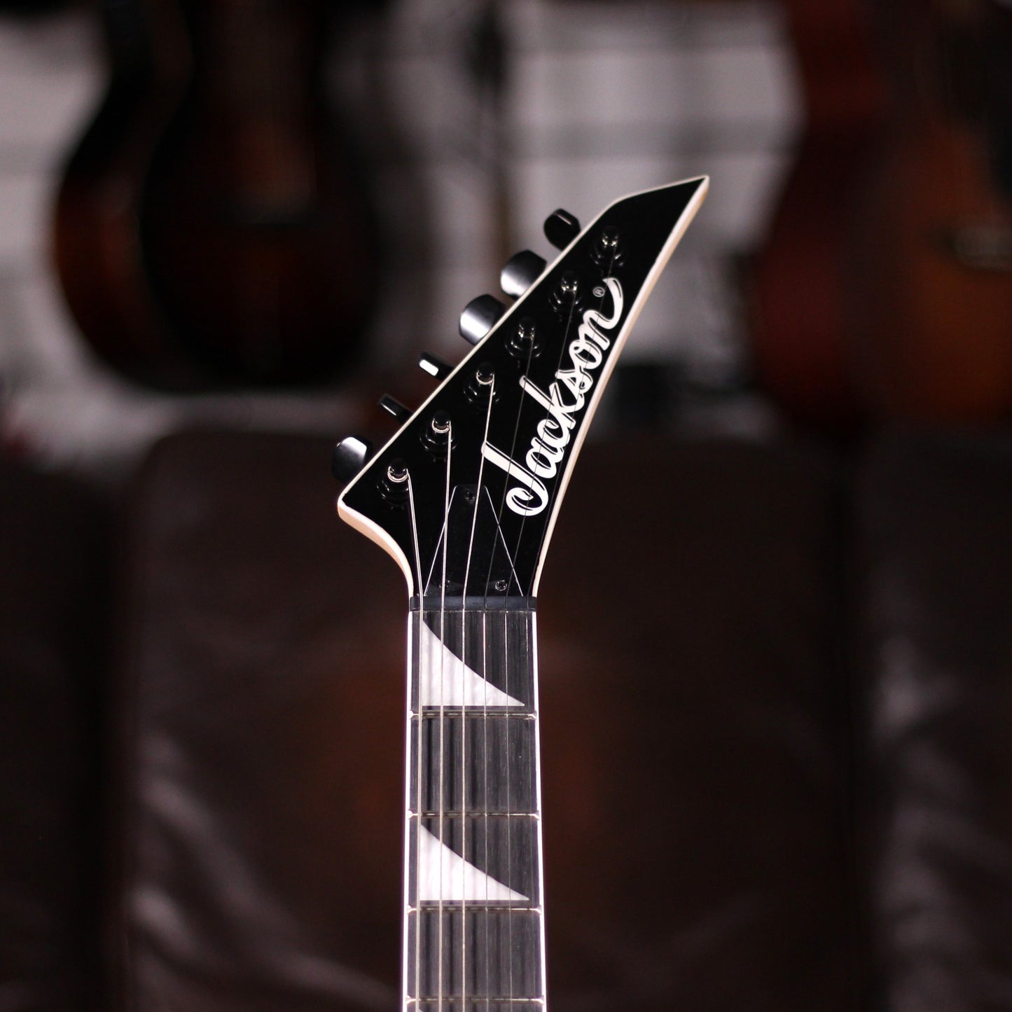 Jackson JS Series Dinky® Arch Top JS32Q DKA HT - TRS PRPL BRST