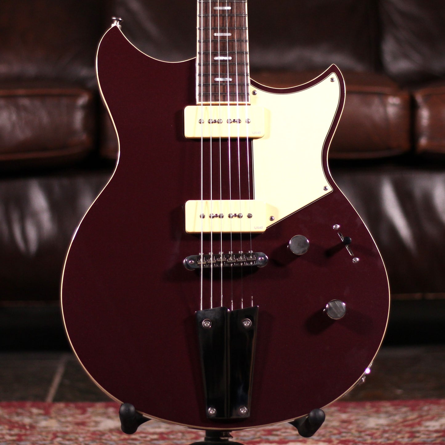 Yamaha RSS02T Hot Merlot