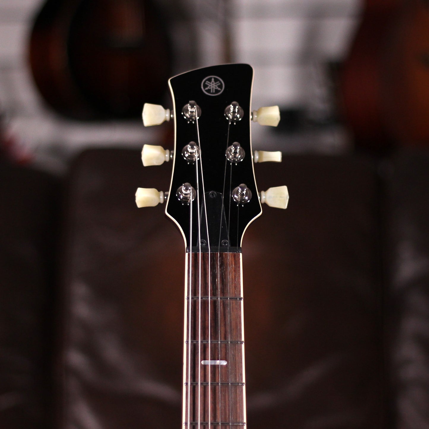 Yamaha RSS02T Hot Merlot