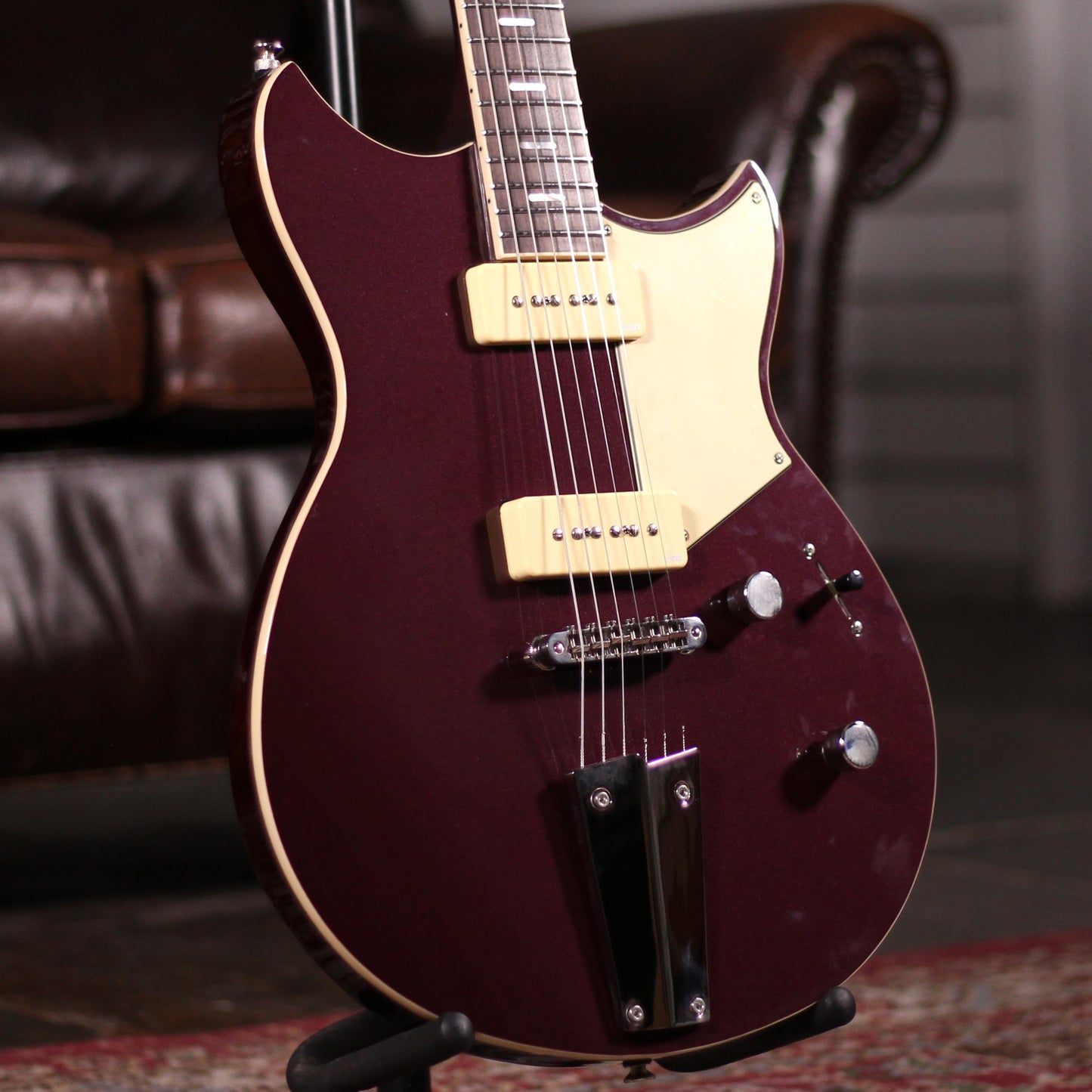 Yamaha RSS02T Hot Merlot