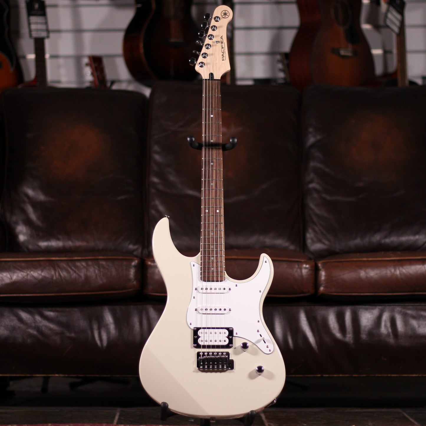 Yamaha Pacifica - 112V - Vintage White