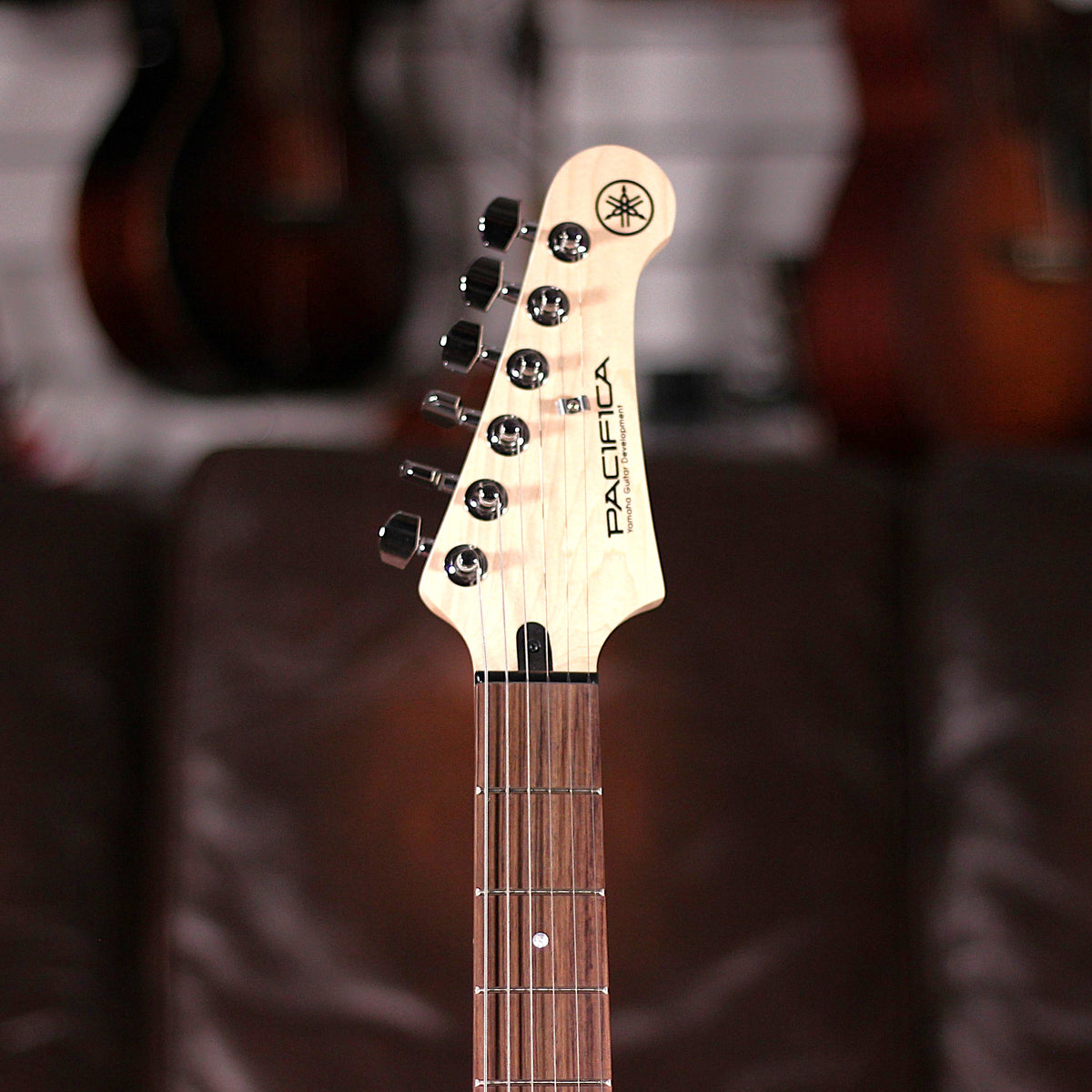 Yamaha Pacifica - 112V - Vintage White