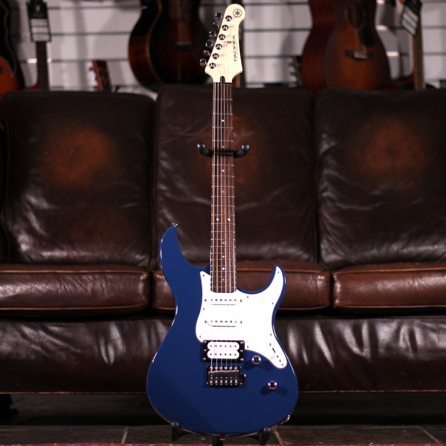 Yamaha Pacifica 112V - United Blue