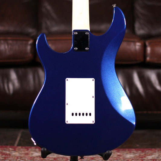 Yamaha Pacifica 012 - Dark Blue Metallic