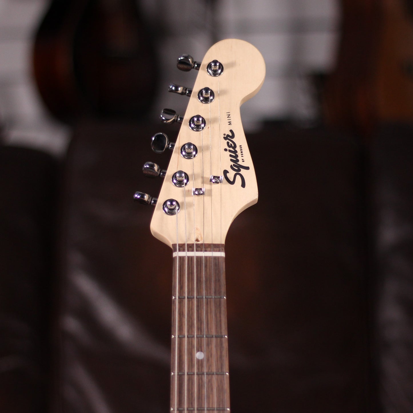Squier Mini Strat Shell Pink