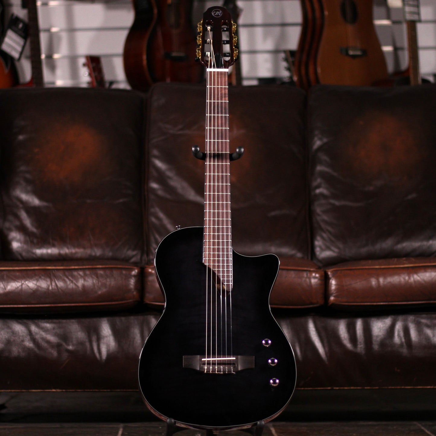 Enredo Madera Classical Electro - Black