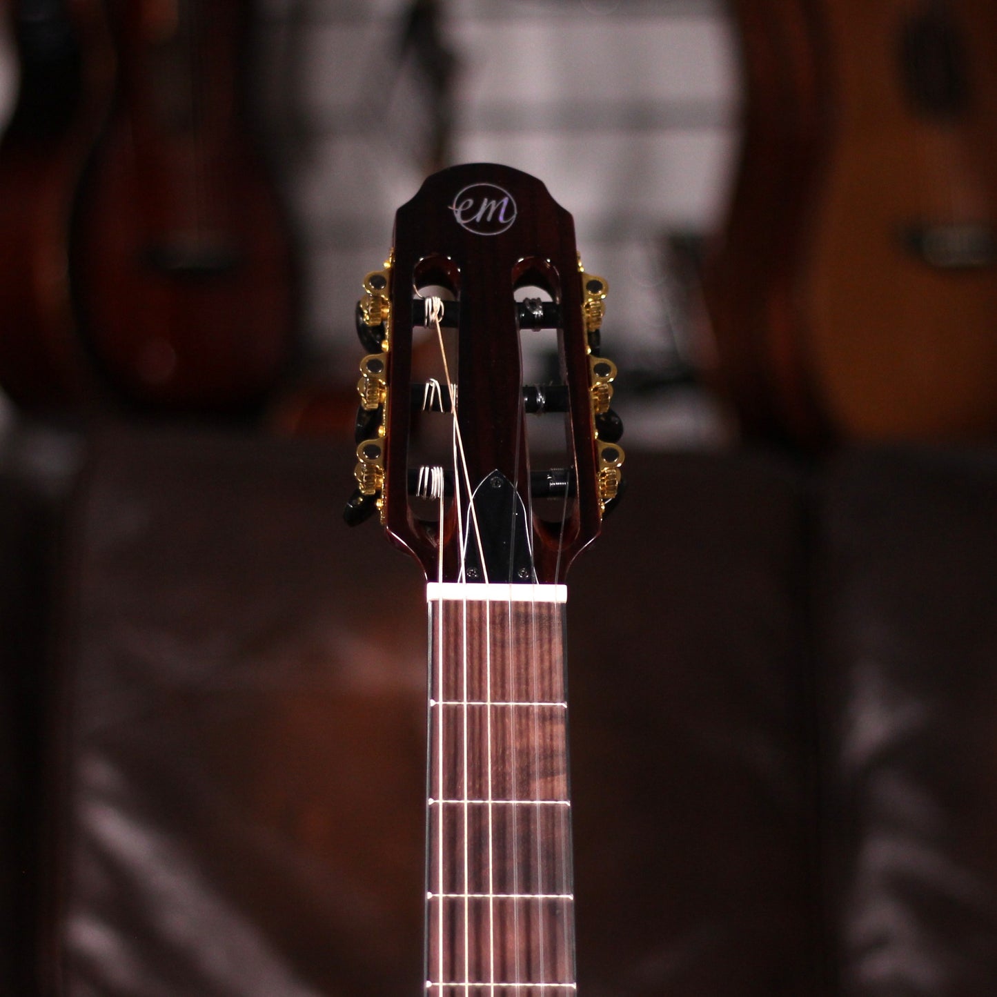 Enredo Madera Classical Electro - Black