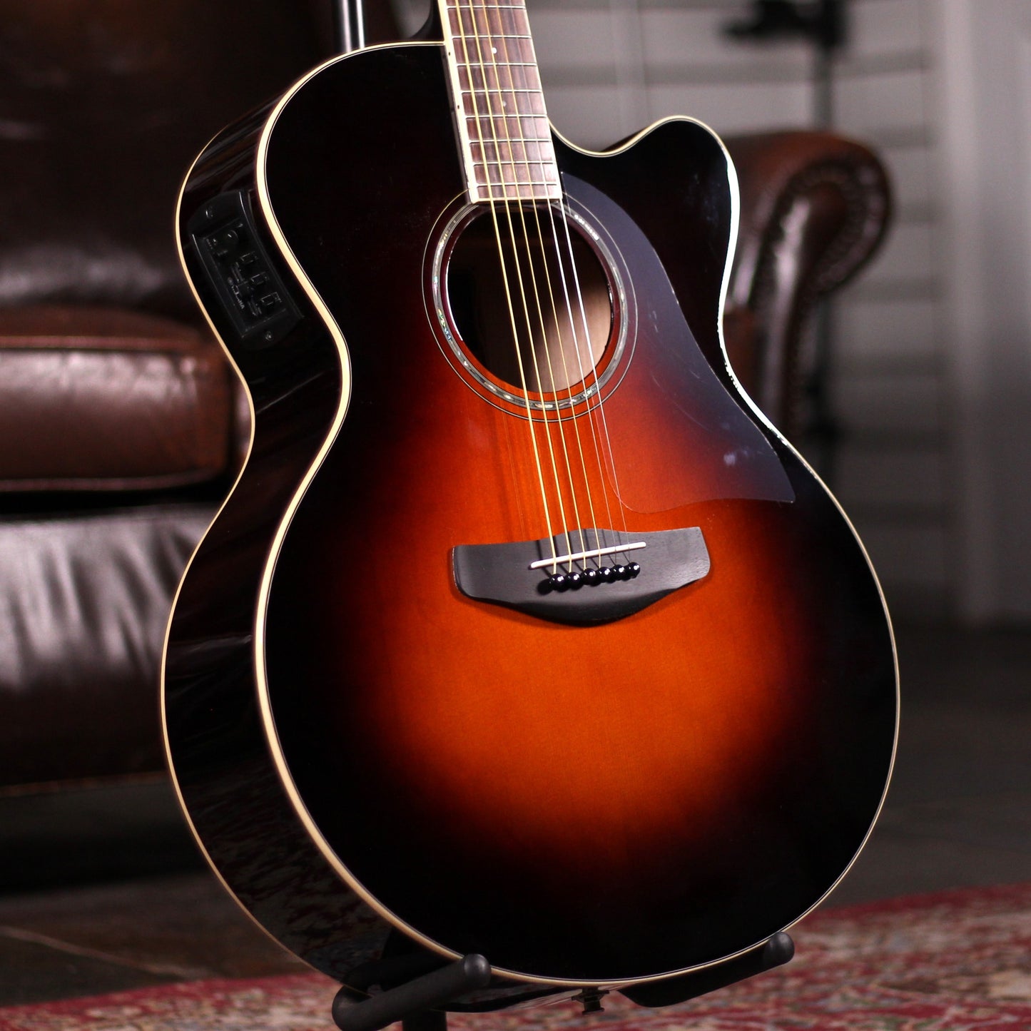 Yamaha CPX 600 - Old Violin Sunburst