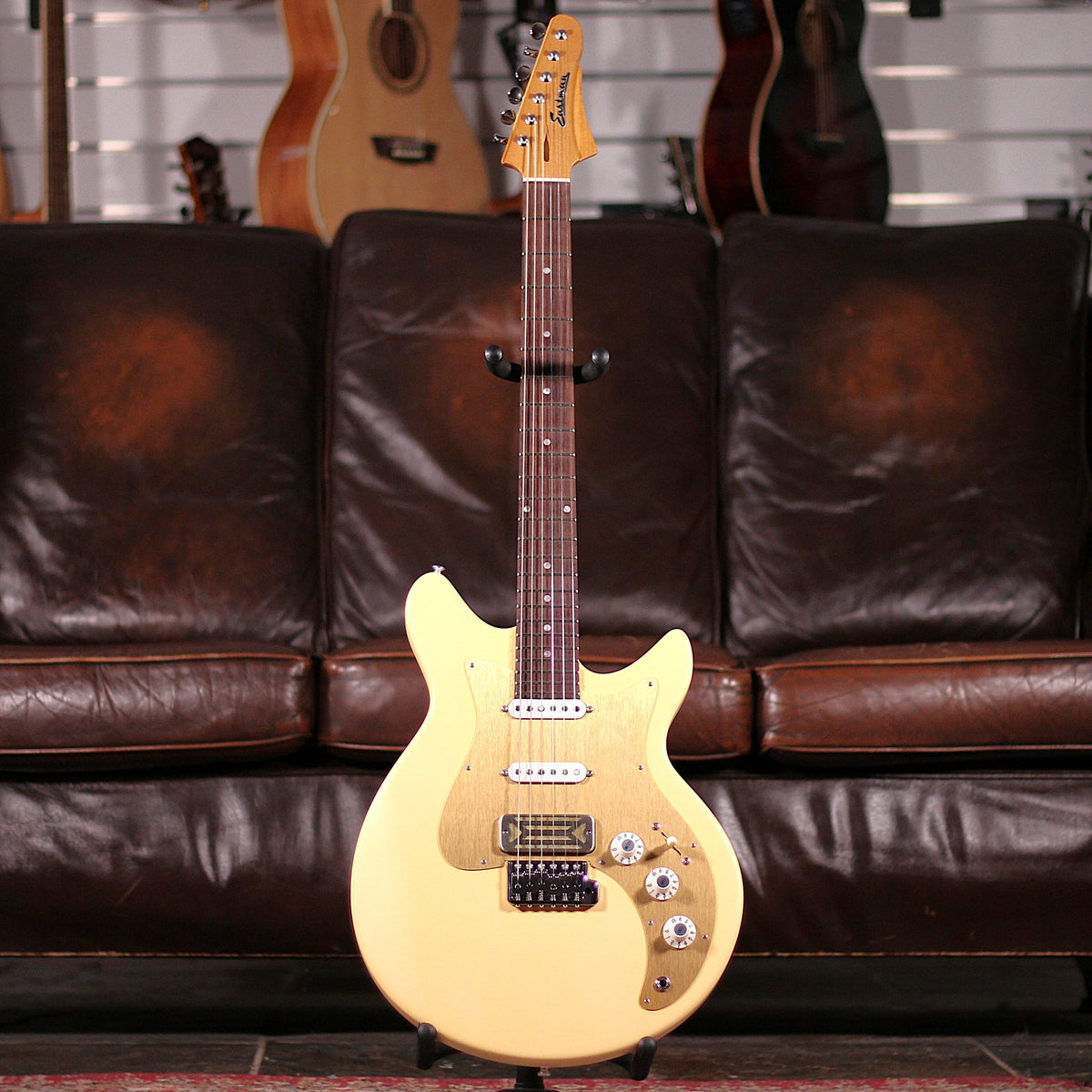 Eastman Fullertone DC62 - Desert Sand