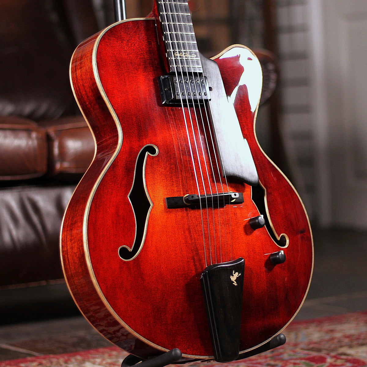 USED - Eastman Pisano AR680CE