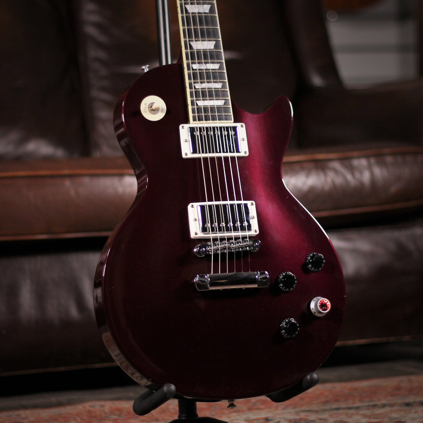 USED - Gibson Les Paul Robot Generation 1 angled