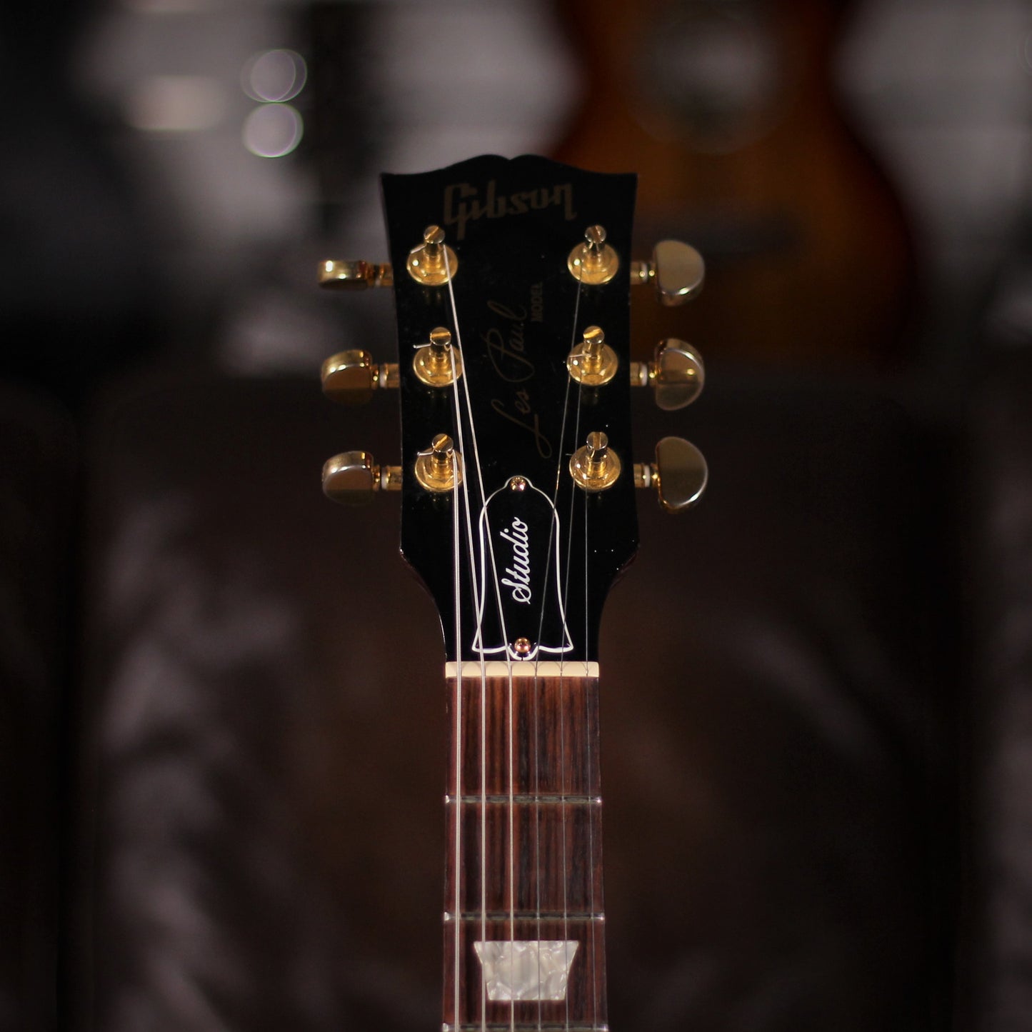 USED - Gibson Les Paul Studio Wine Red headstock