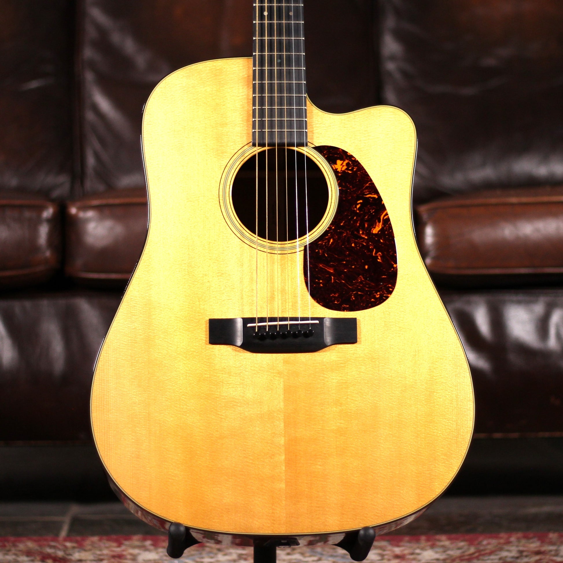 USED - Martin DC-18E