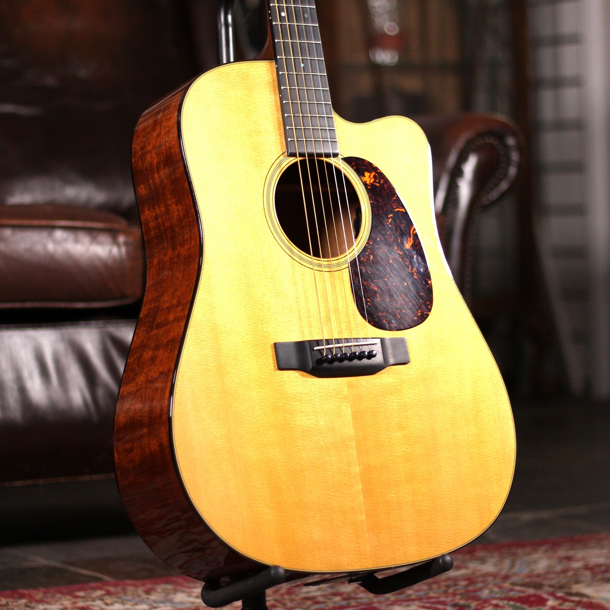 USED - Martin DC-18E