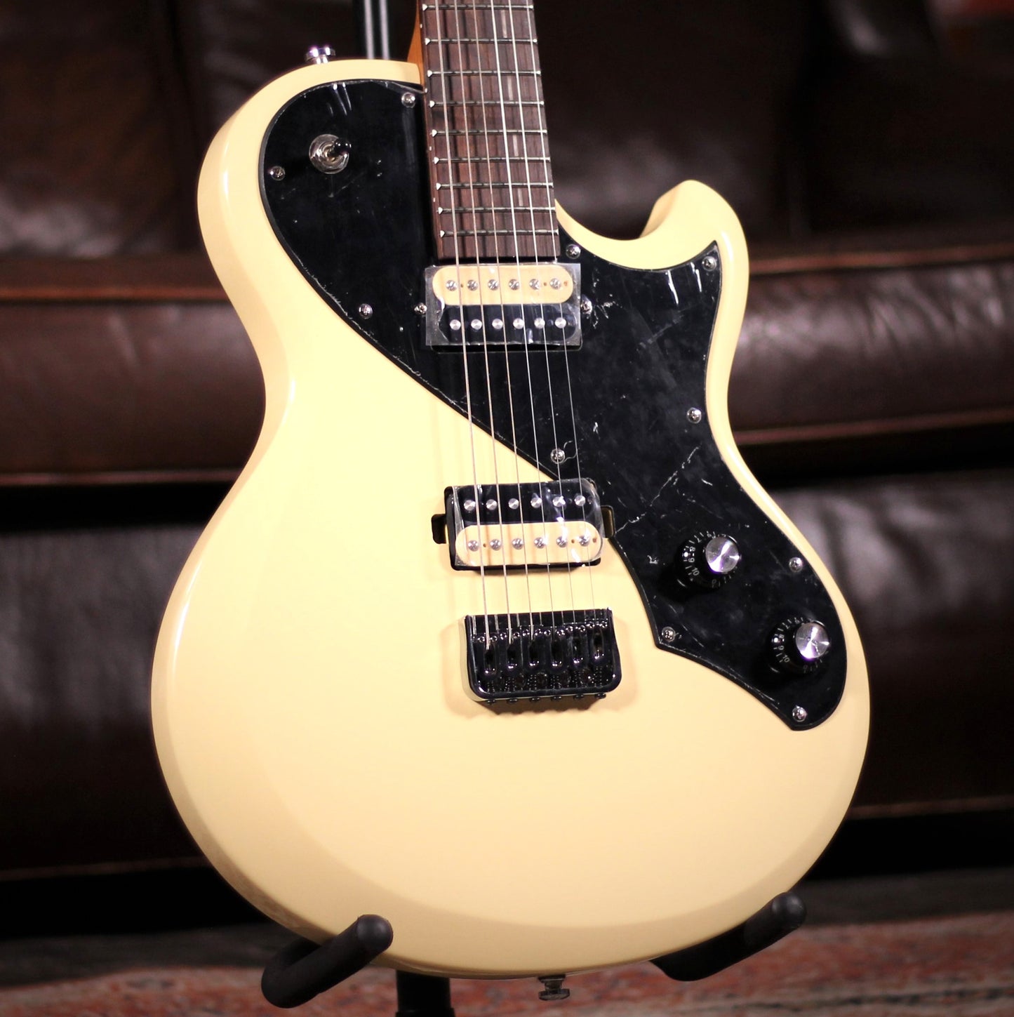 Shergold Provocateur SP12 - Dirty Blonde