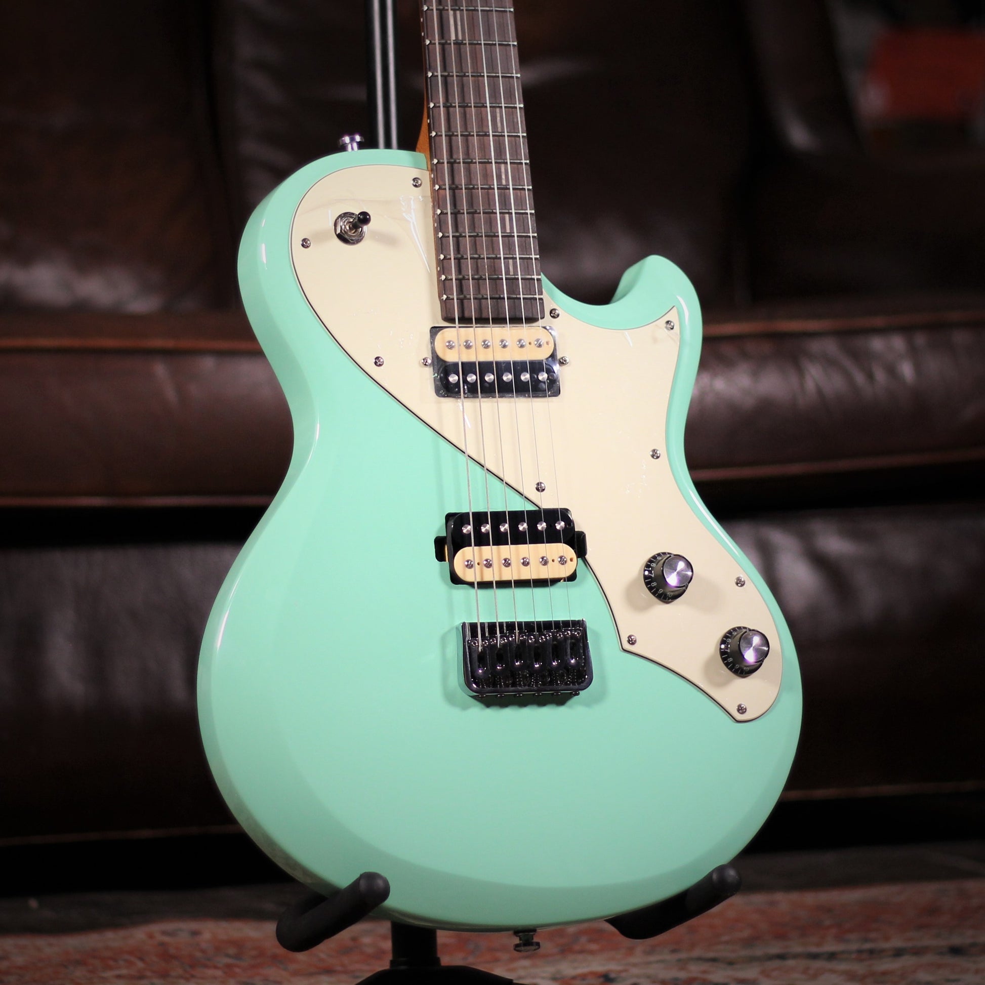 Shergold Provocateur SP12 - Mint Green angled