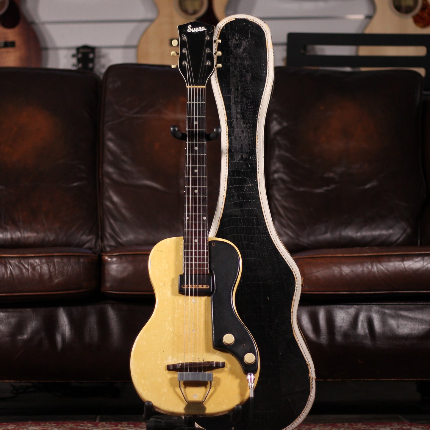 Vintage - 1953 Supro Ozark