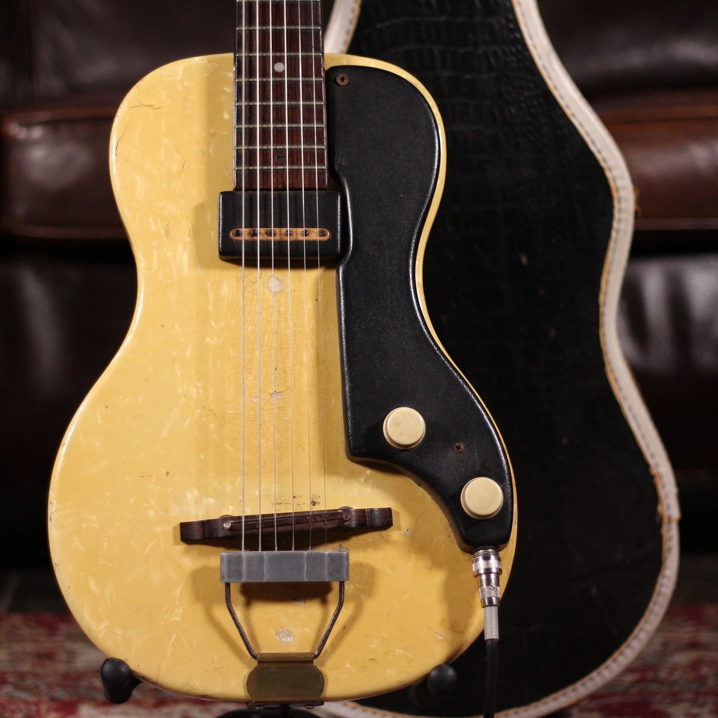 Vintage - 1953 Supro Ozark