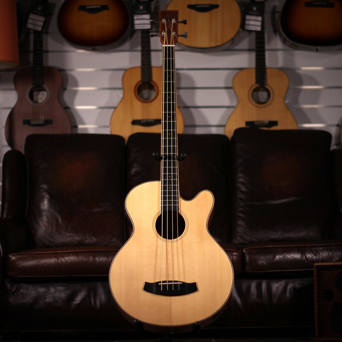 Tanglewood TW8 AB Acoustic Bass