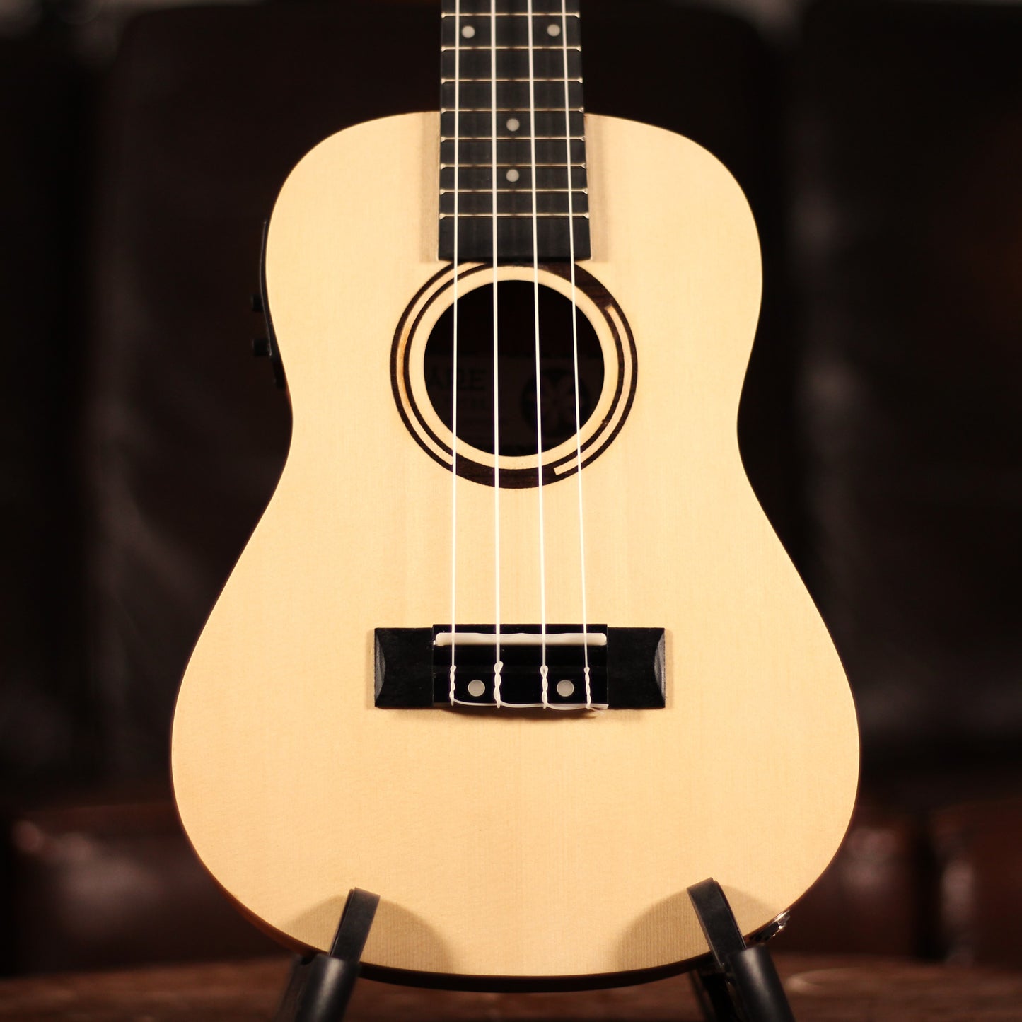 Tanglewood TWT9E Tenor Uke