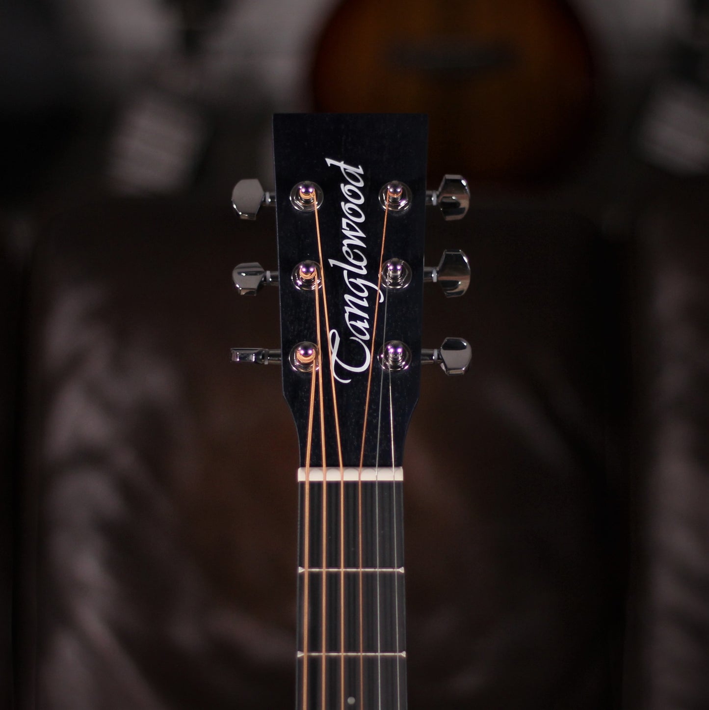 Tanglewood TWCRO TB blue headstock