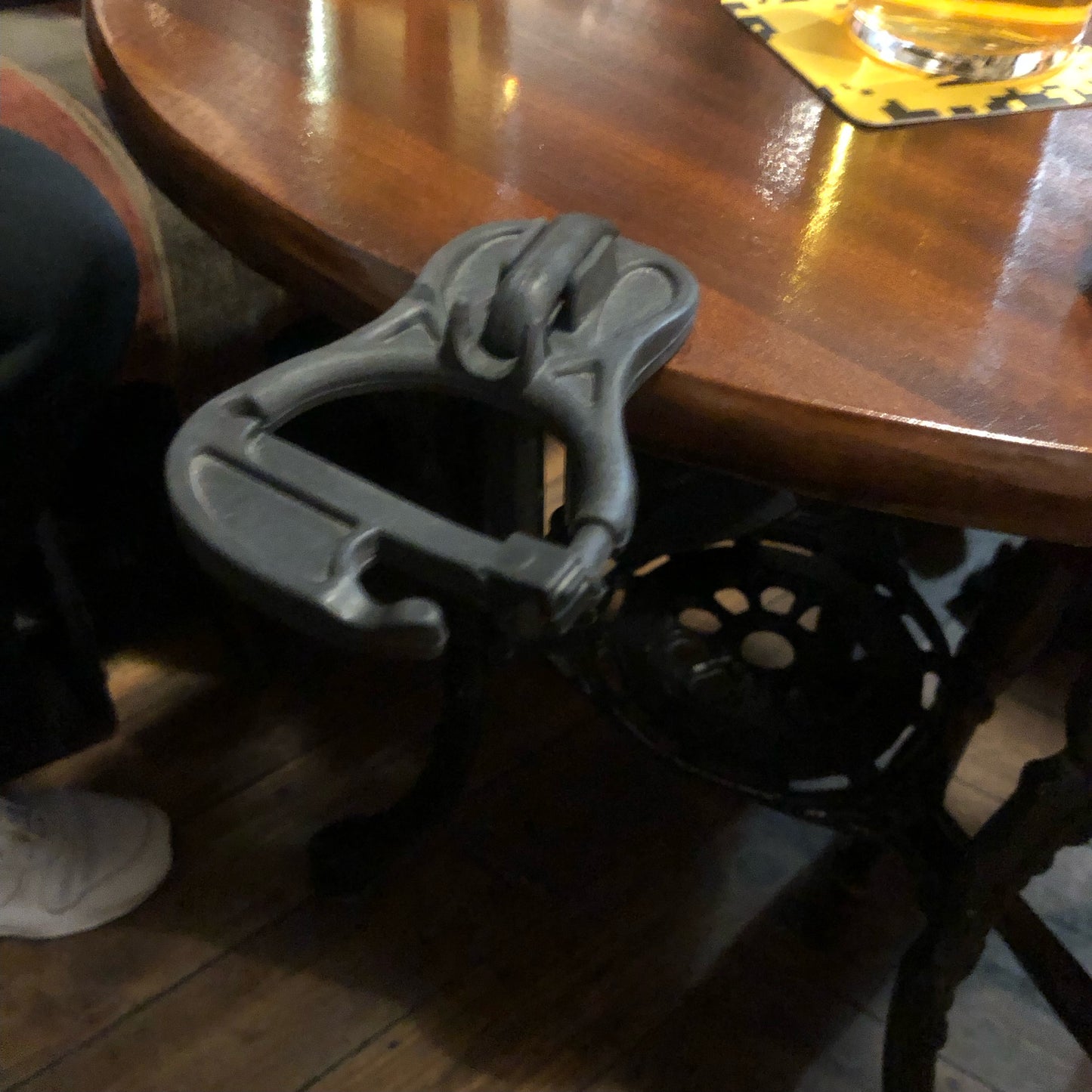 Pub Prop