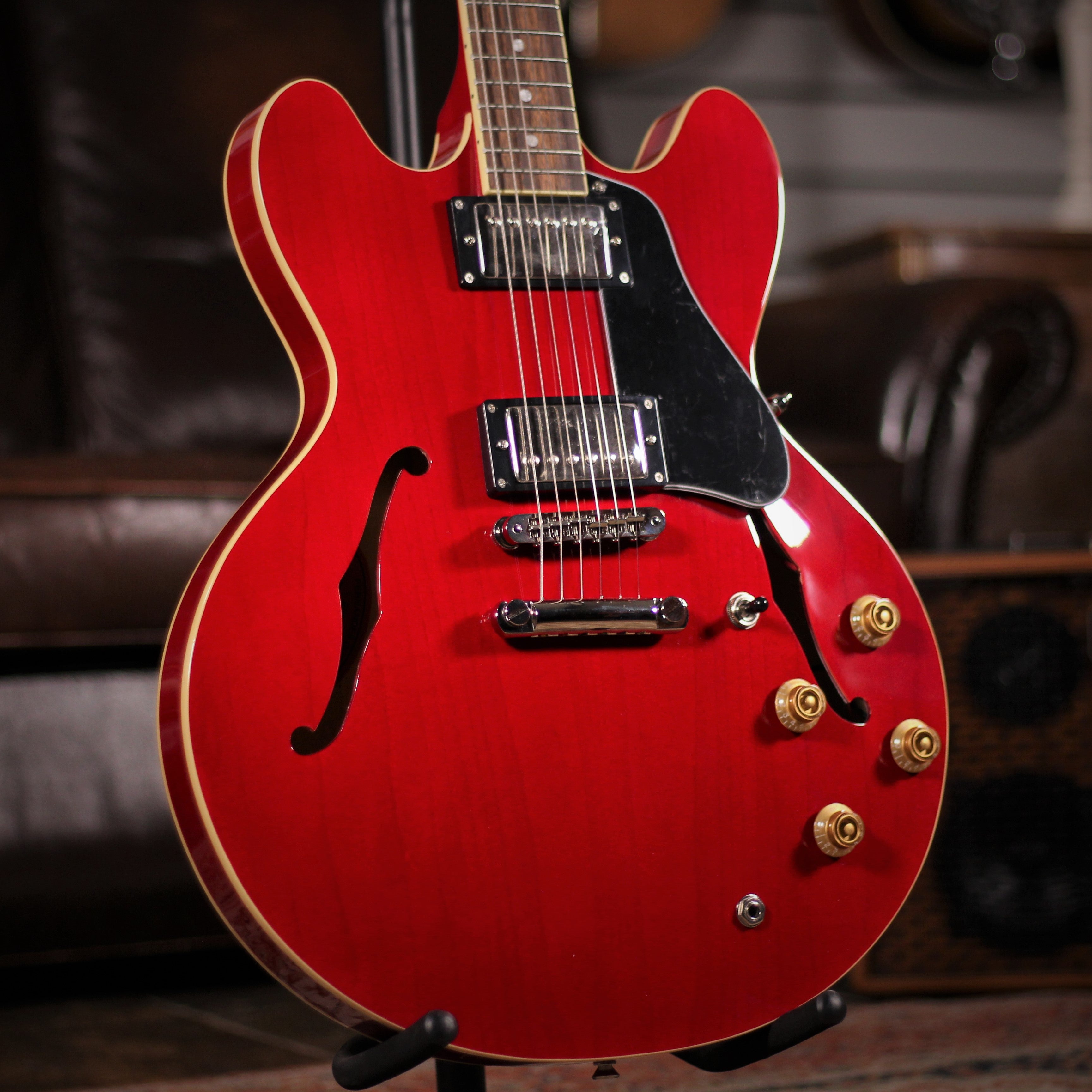 Burny RSA70 Cherry Red – Foulds Guitars