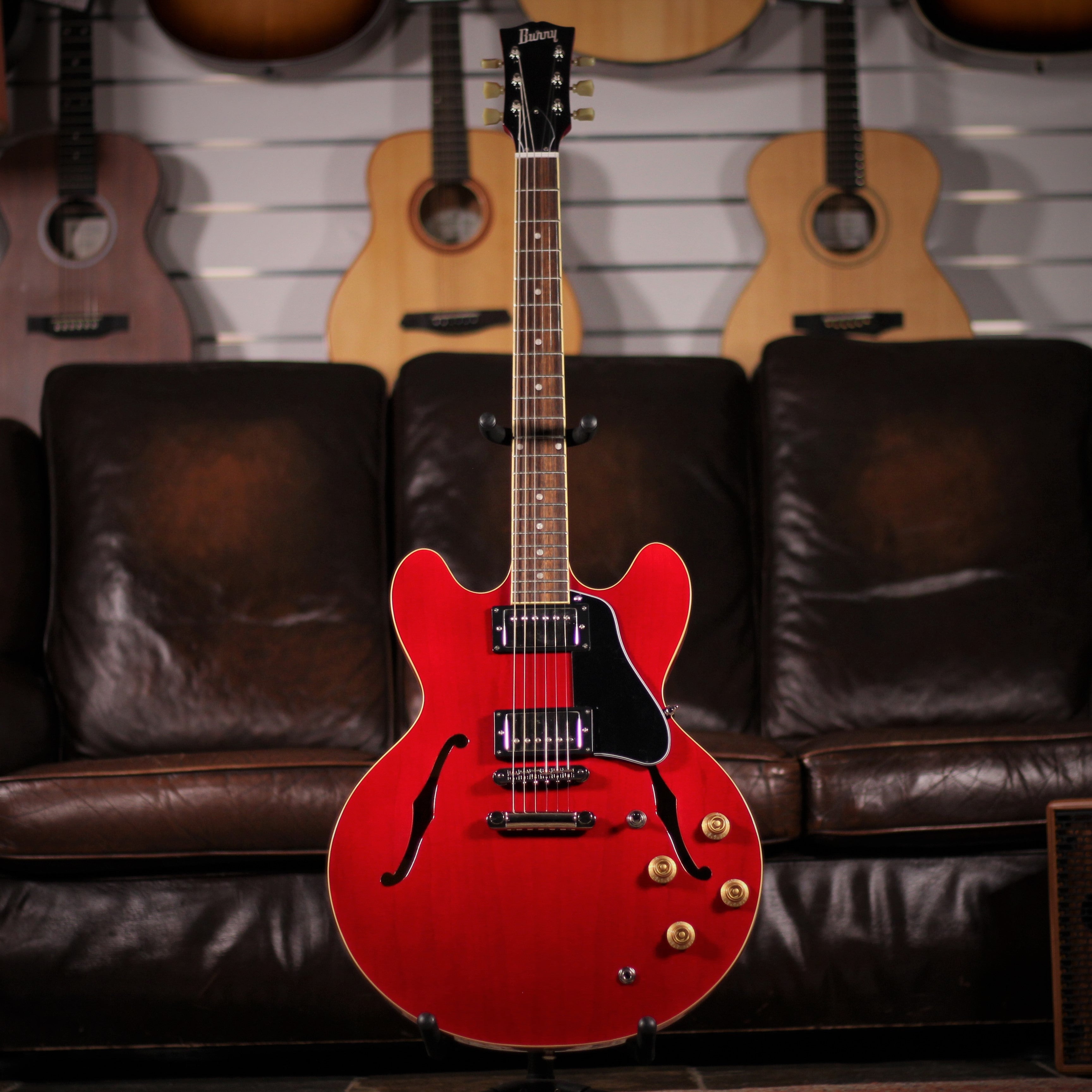 Burny RSA70 Cherry Red – Foulds Guitars