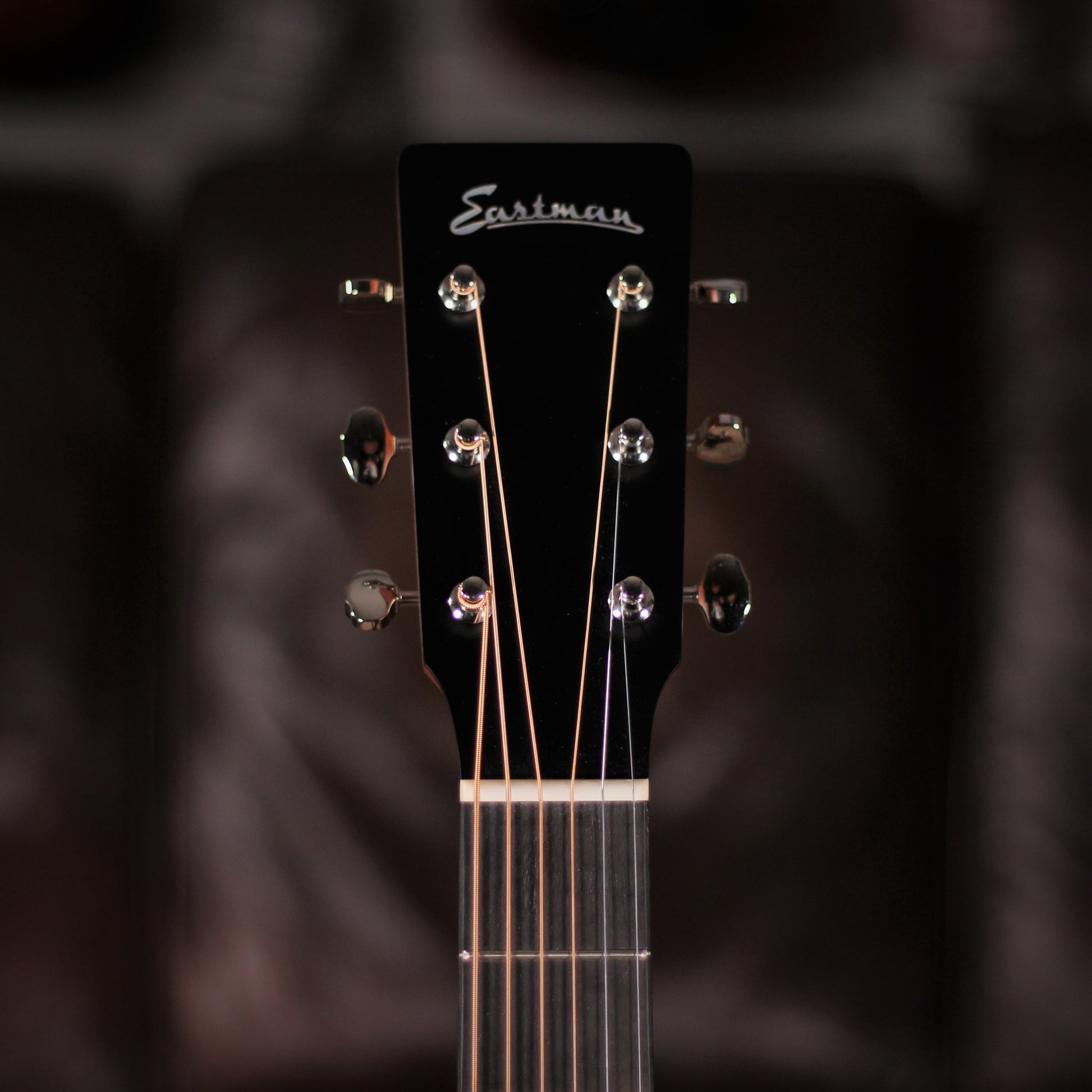 Eastman E1D Classic headstock