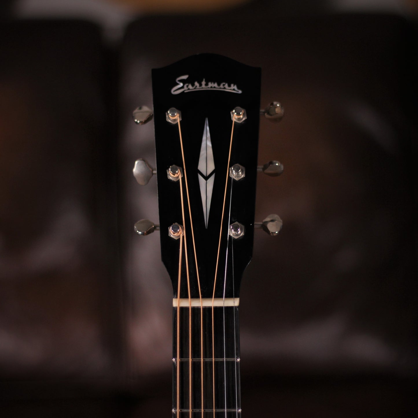 Eastman E20SS/V-SB headstock