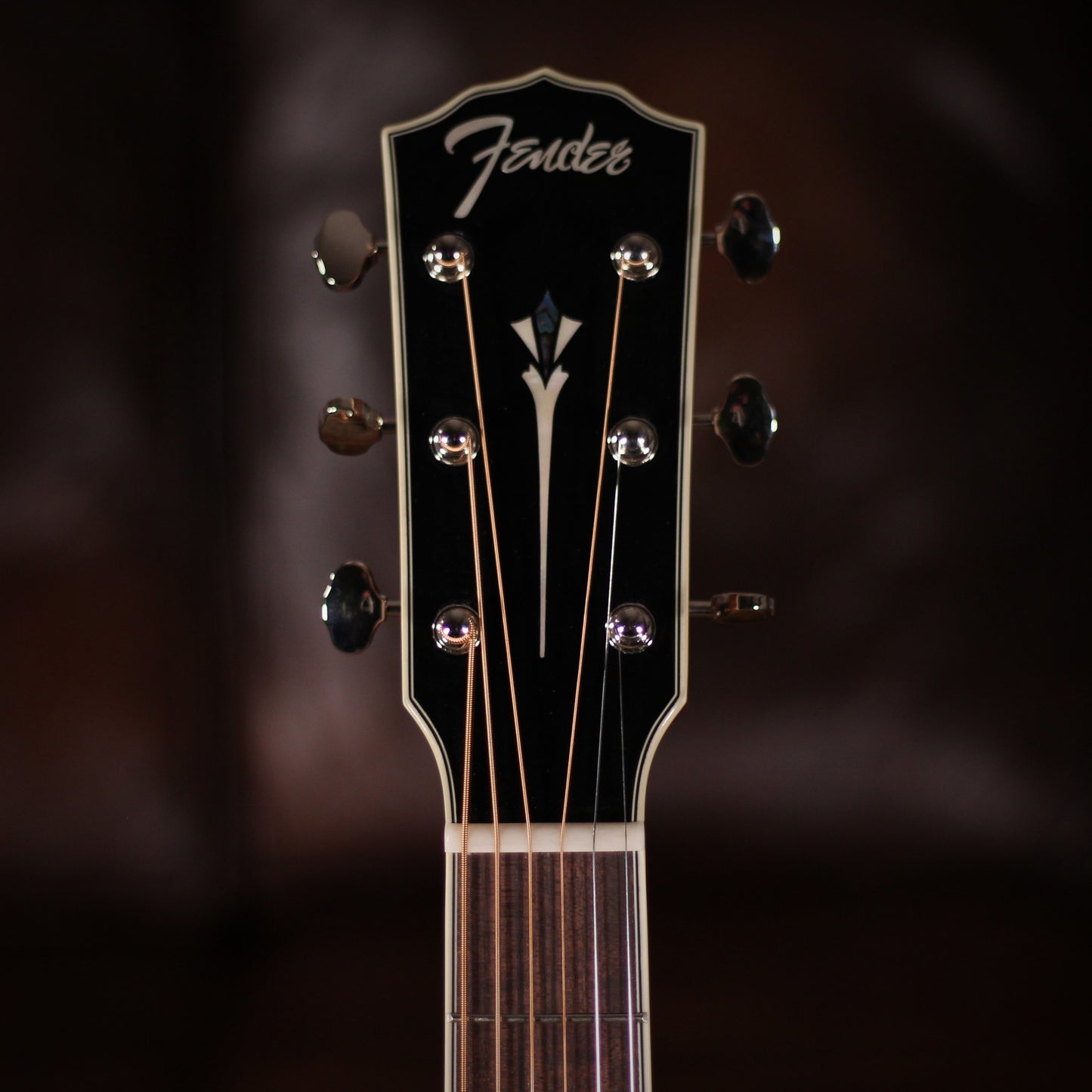Fender Paramount PO-220E 3TVS headstock