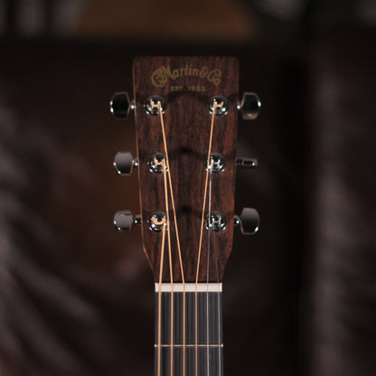 Martin 0-X1E Mahogany headstock