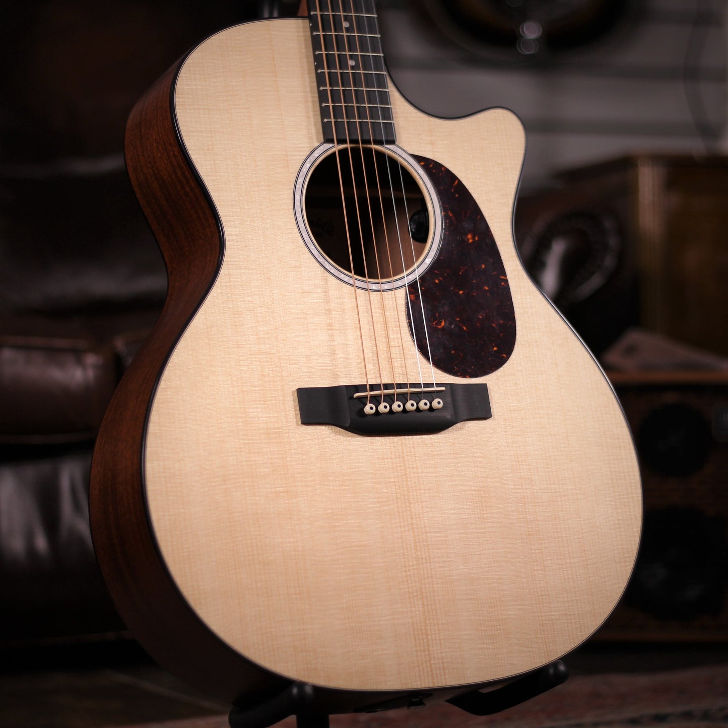 Martin GPC 11E angled