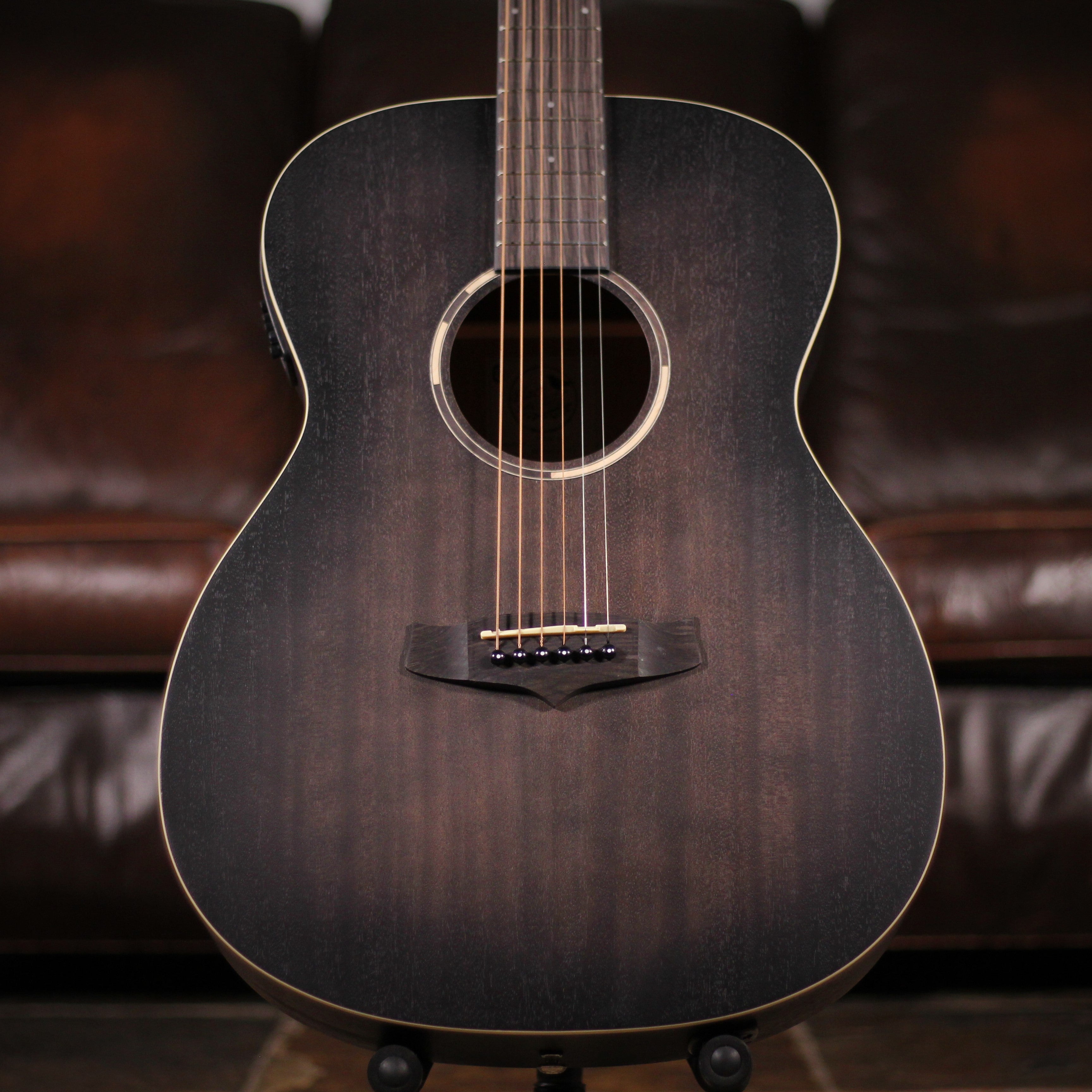 Tanglewood Blackbird TWBB OE Foulds Guitars